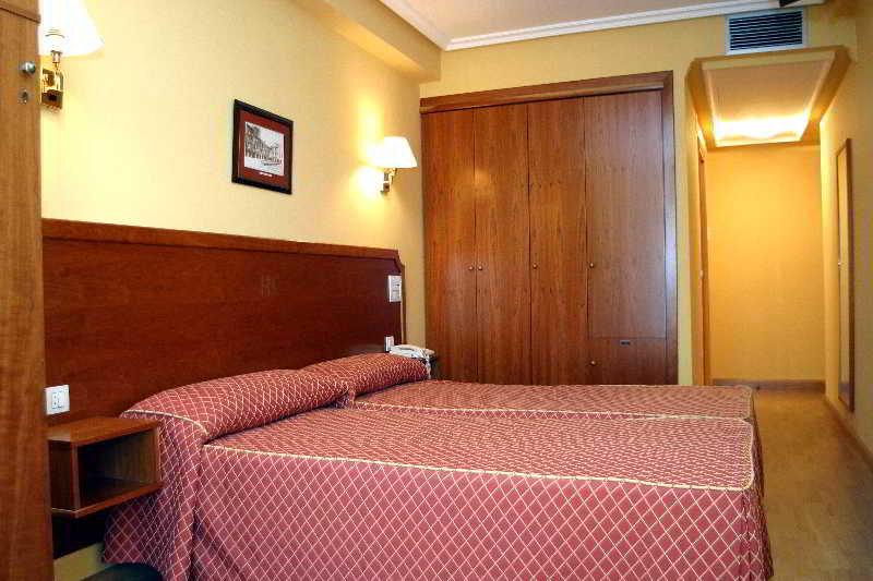 El Retiro De Cardea Otel Oviedo Oda fotoğraf