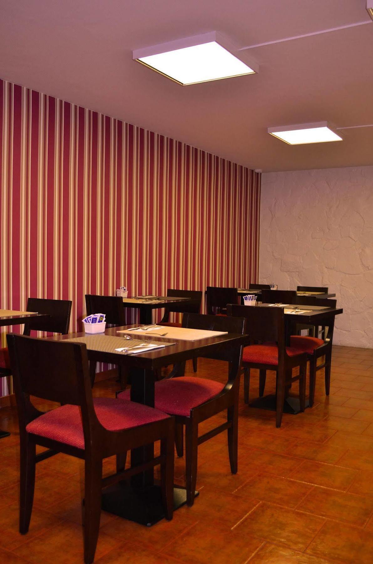 El Retiro De Cardea Otel Oviedo Dış mekan fotoğraf
